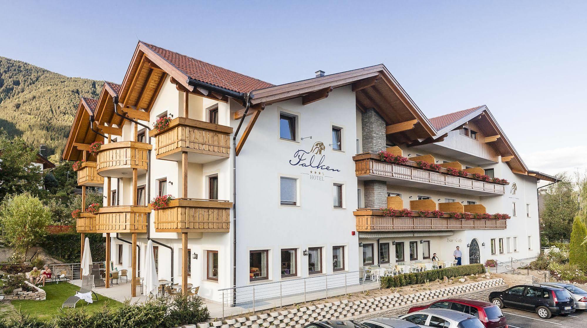 Hotel Falken Пфальцен Экстерьер фото